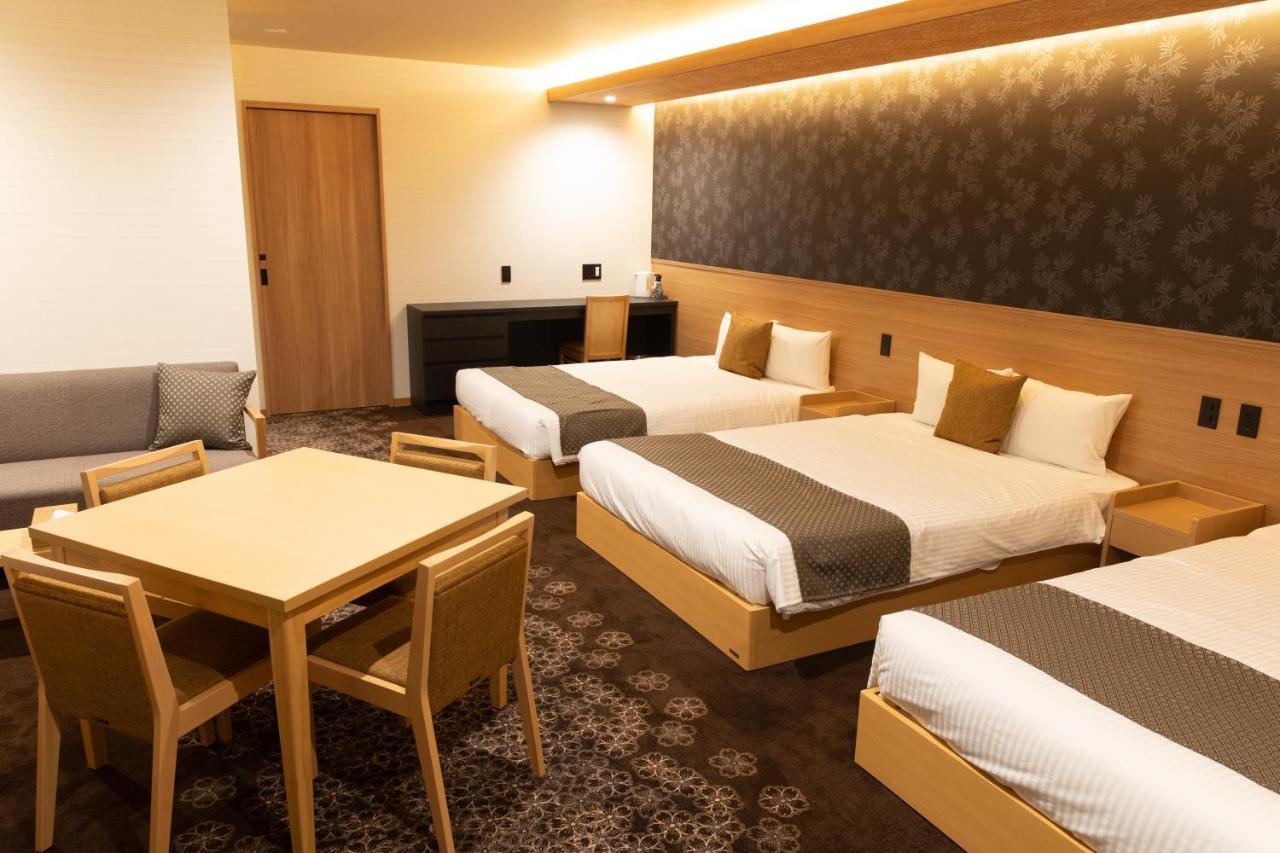 Grand Base -Nagoya Chiyokura- Hotel Buitenkant foto